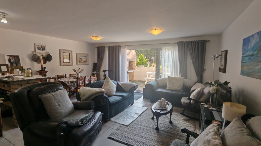 3 Bedroom Property for Sale in Twee Kuilen Western Cape